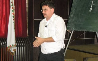 Dr. Gézcy Gábor: fizikus, tanár, a MAGfalva alapítója